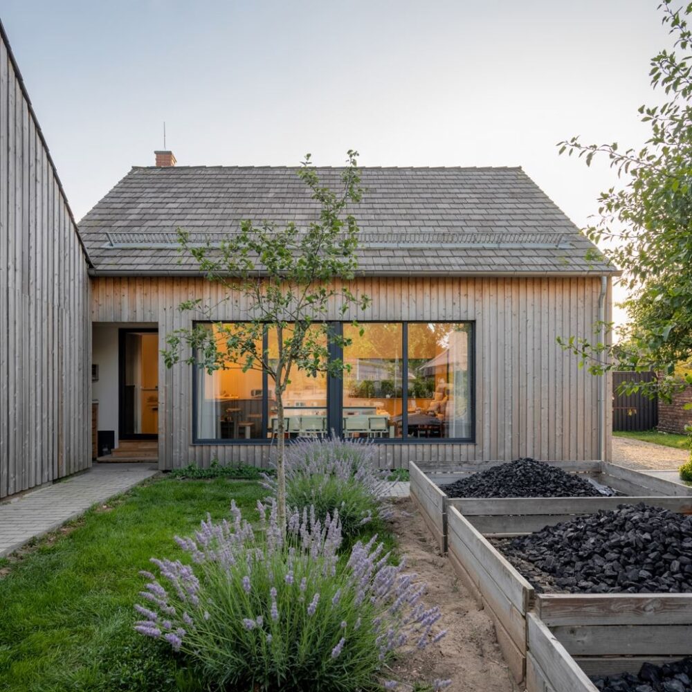 węgiel przy domu jednorodzinnym